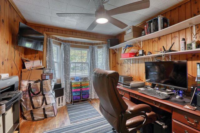 11031 W Ruby AVENUE, Wauwatosa, WI 53225