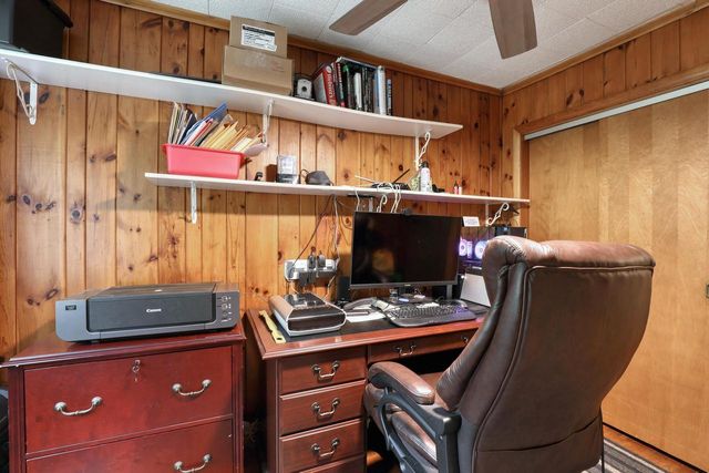 11031 W Ruby AVENUE, Wauwatosa, WI 53225