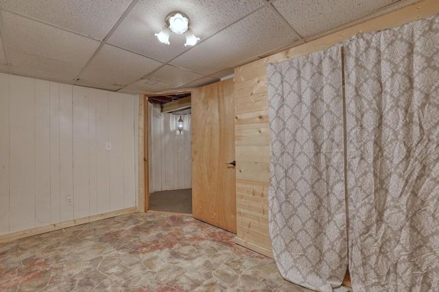 11031 W Ruby AVENUE, Wauwatosa, WI 53225