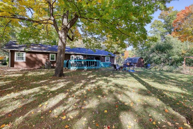 11031 W Ruby AVENUE, Wauwatosa, WI 53225