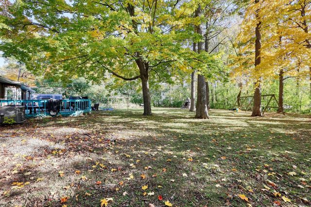 11031 W Ruby AVENUE, Wauwatosa, WI 53225