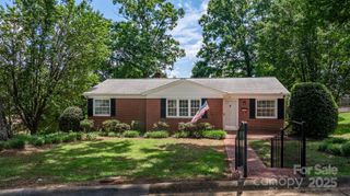 43 Forest Avenue, Granite Falls, NC 28630