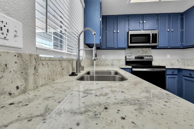 15510 Lottie Way, Lathrop, CA 95330