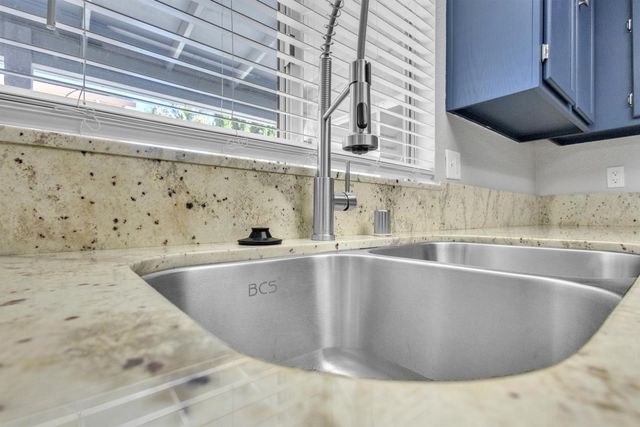 15510 Lottie Way, Lathrop, CA 95330