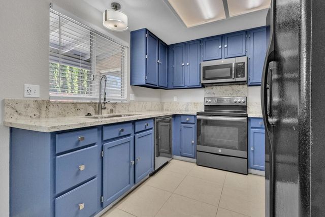 15510 Lottie Way, Lathrop, CA 95330