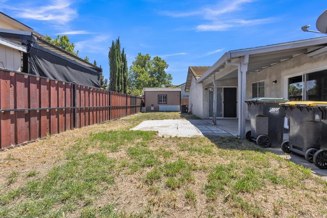 15510 Lottie Way, Lathrop, CA 95330