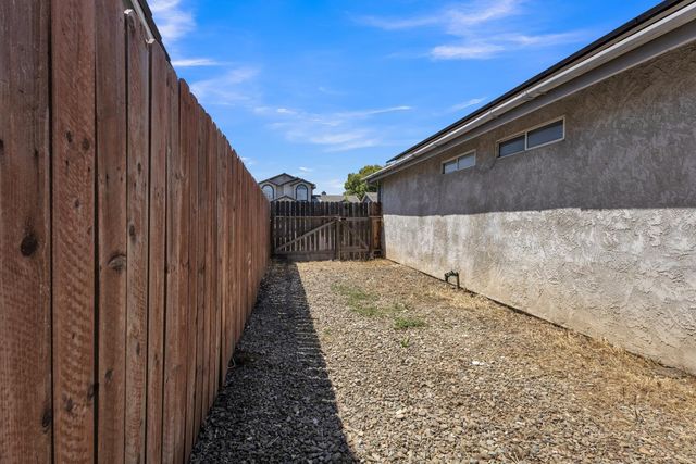 15510 Lottie Way, Lathrop, CA 95330