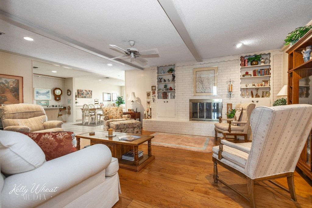 Image 11 of property listing at 3134 Lindenwood Drive, San Angelo, TX 76904