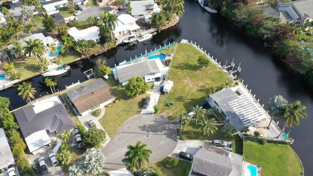 2630 Tortugas Lane, Fort Lauderdale, FL 33312