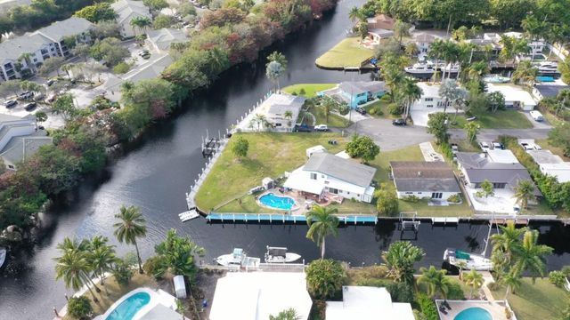 2630 Tortugas Lane, Fort Lauderdale, FL 33312