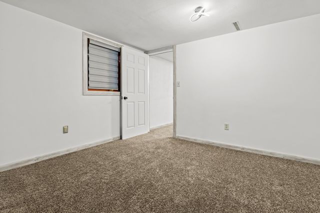 1409 13th Avenue N, Moorhead, MN 56560