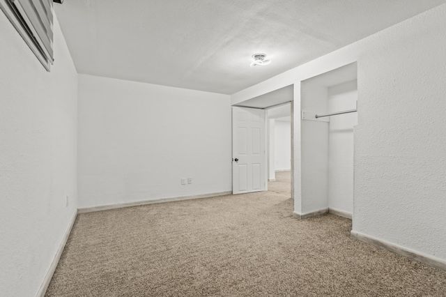 1409 13th Avenue N, Moorhead, MN 56560