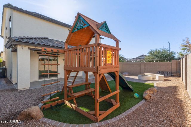 12136 W Tether Trail, Peoria, AZ 85383