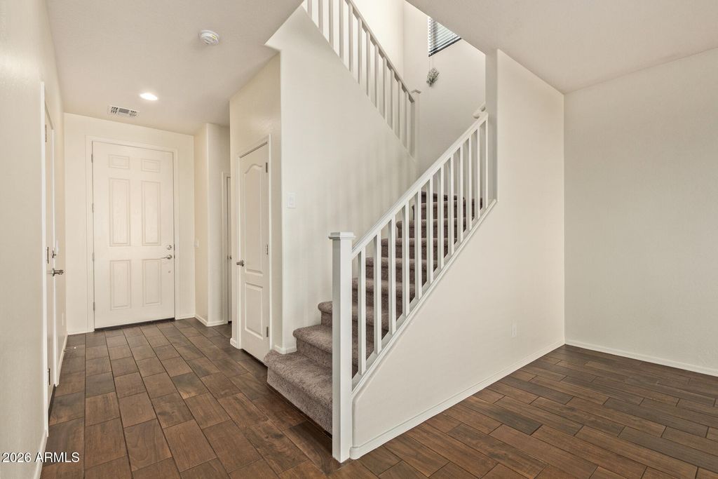 12136 W Tether Trail, Peoria, AZ 85383 — photo 4