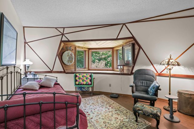 17345 Kettle River Boulevard NE, Columbus, MN 55025