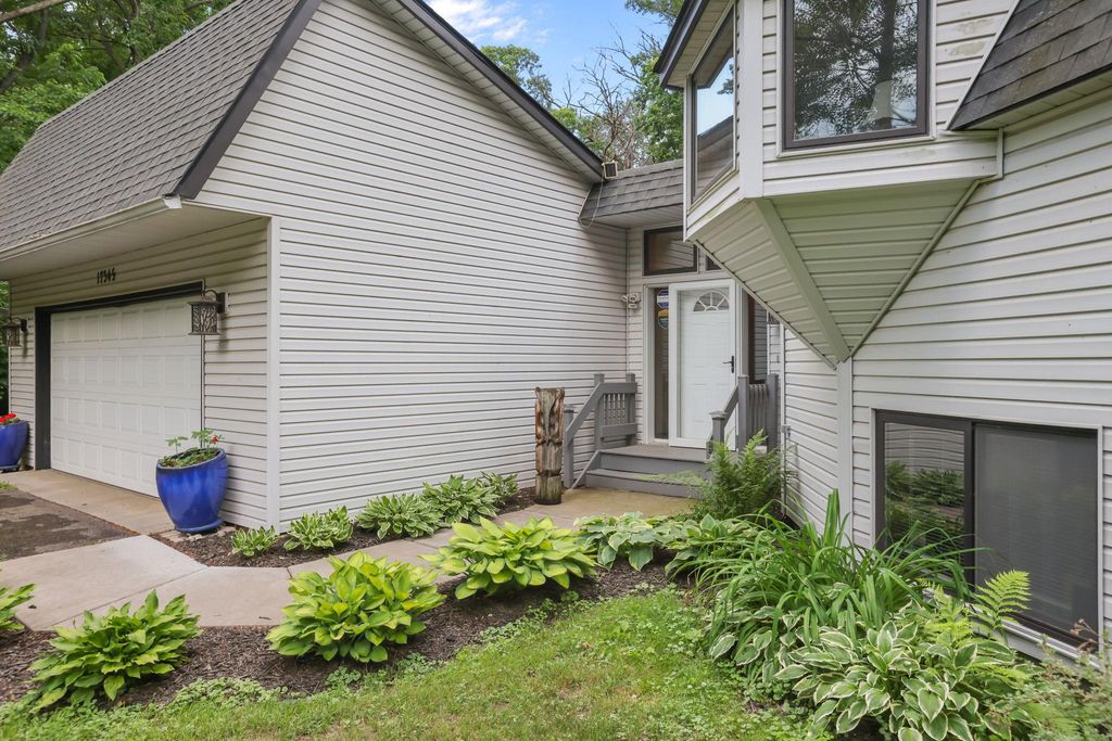 17345 Kettle River Boulevard NE, Columbus, MN 55025 — photo 4