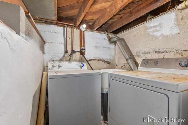 2453 Byron Center Avenue, Wyoming, MI 49519