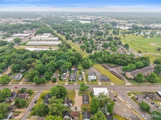 2453 Byron Center Avenue, Wyoming, MI 49519