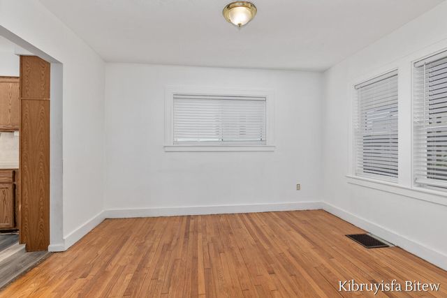 2453 Byron Center Avenue, Wyoming, MI 49519