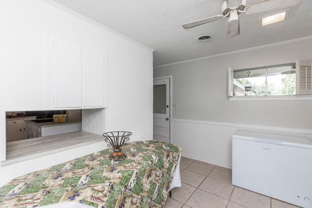 5990 N Circuit Drive, Beaumont, TX 77706