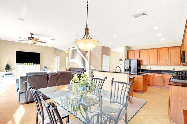 108 Devonshire Circle, Royal Palm Beach, FL 33414