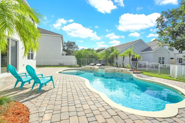 108 Devonshire Circle, Royal Palm Beach, FL 33414