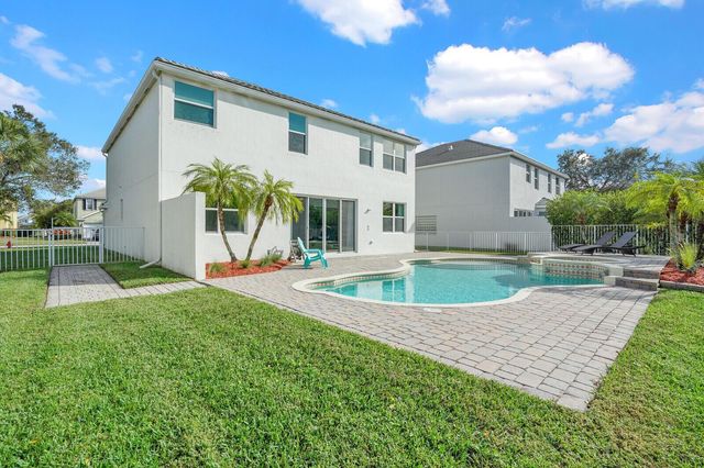 108 Devonshire Circle, Royal Palm Beach, FL 33414