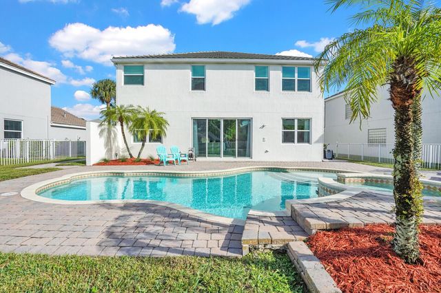 108 Devonshire Circle, Royal Palm Beach, FL 33414