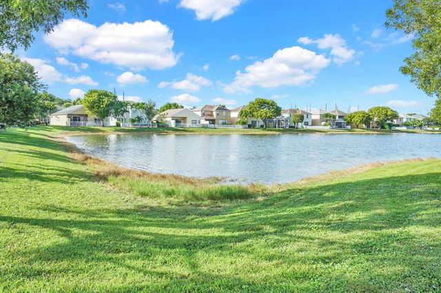 108 Devonshire Circle, Royal Palm Beach, FL 33414