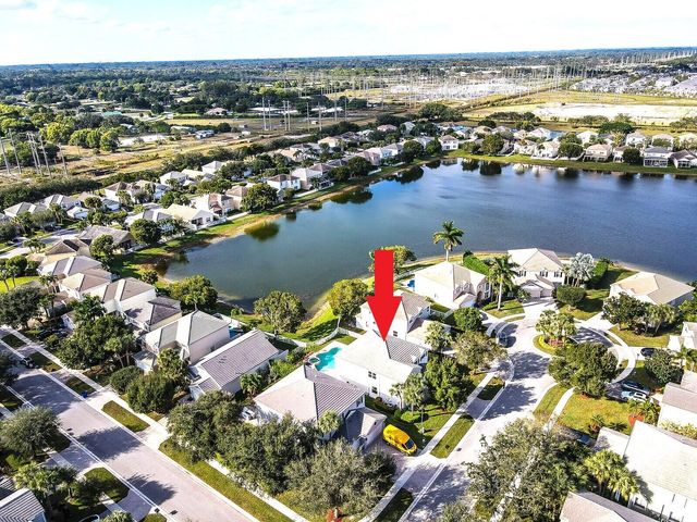 108 Devonshire Circle, Royal Palm Beach, FL 33414