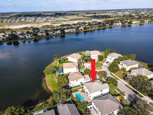 108 Devonshire Circle, Royal Palm Beach, FL 33414