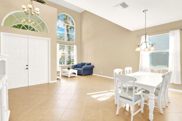 108 Devonshire Circle, Royal Palm Beach, FL 33414