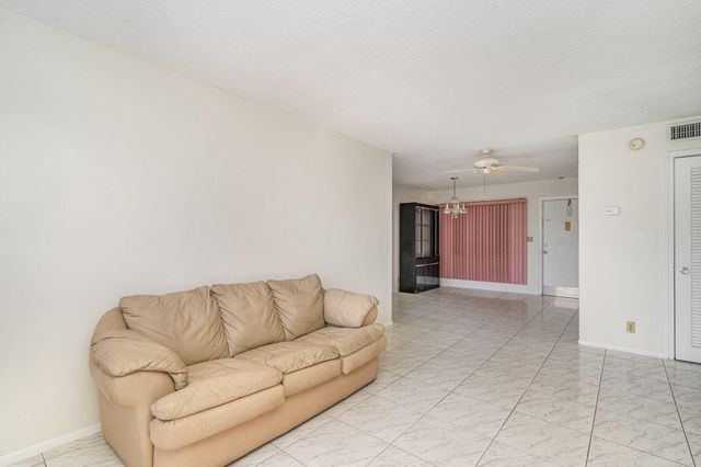 1330 NW 43rd Avenue 202, Lauderhill, FL 33313
