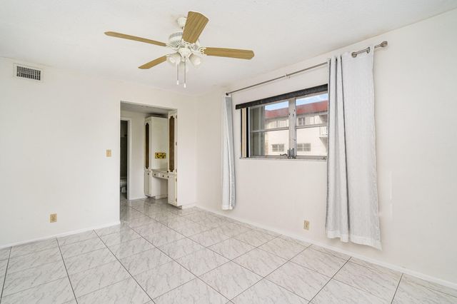 1330 NW 43rd Avenue 202, Lauderhill, FL 33313