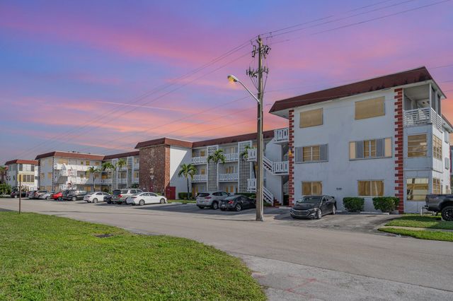1330 NW 43rd Avenue 202, Lauderhill, FL 33313