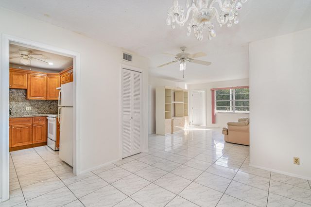 1330 NW 43rd Avenue 202, Lauderhill, FL 33313