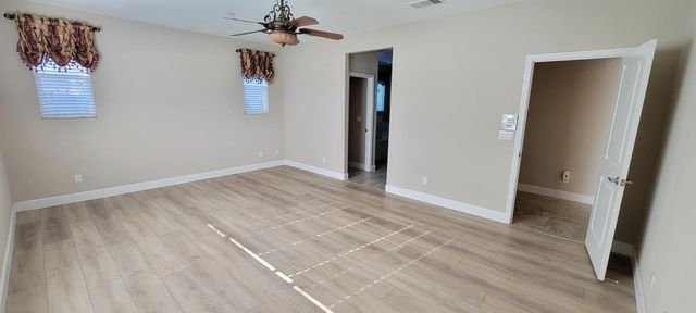 1052 Lavender St, Manteca, CA 95337