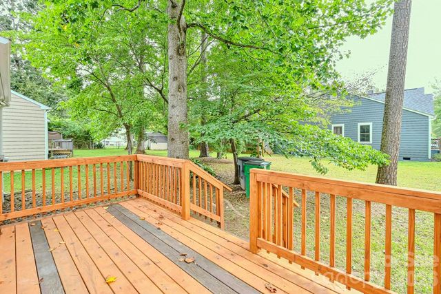 6020 Running Deer Road, Charlotte, NC 28214