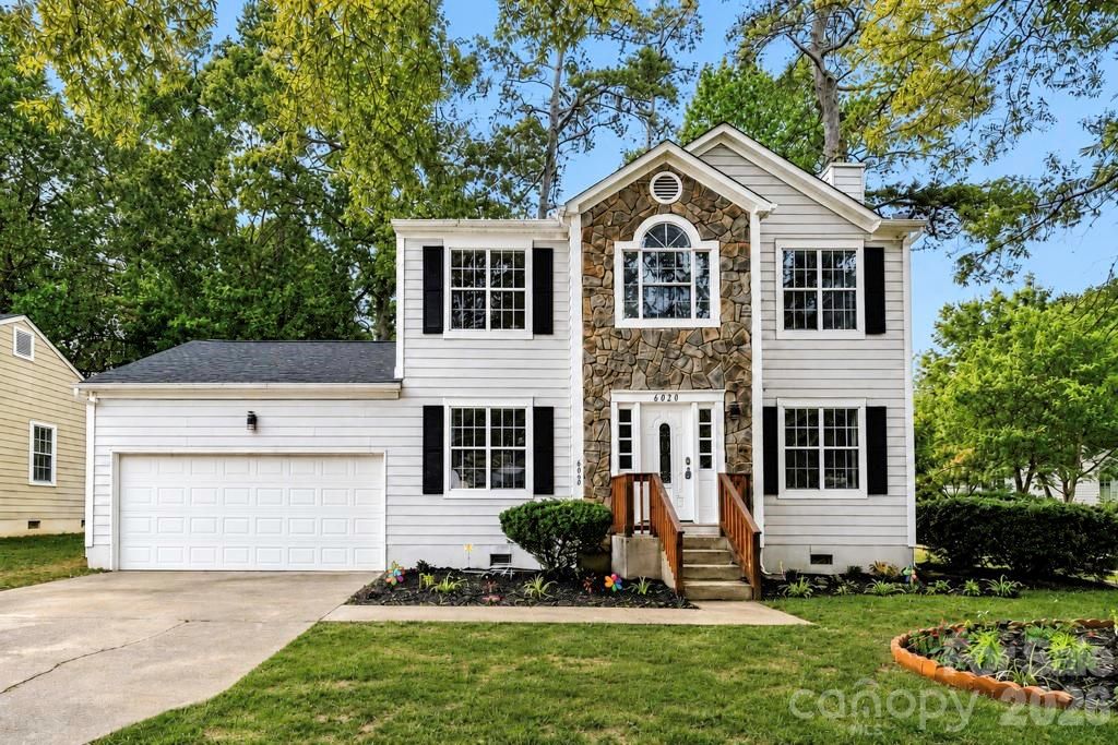 6020 Running Deer Road, Charlotte, NC 28214