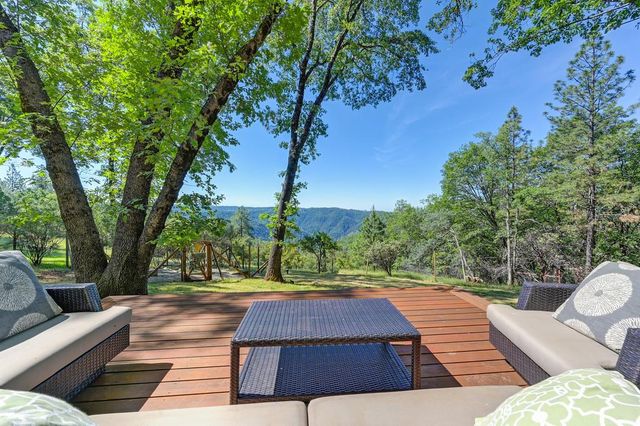 6470 Longridge Ct, Foresthill, CA 95631