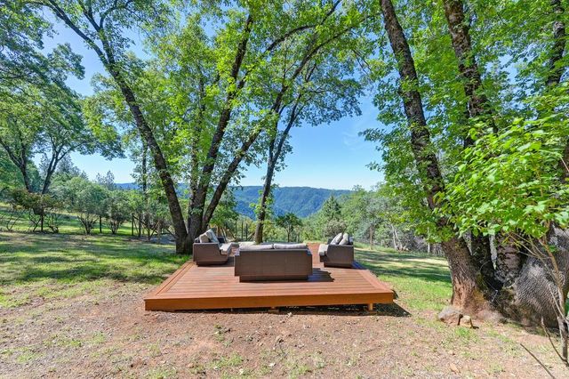 6470 Longridge Ct, Foresthill, CA 95631