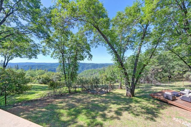 6470 Longridge Ct, Foresthill, CA 95631