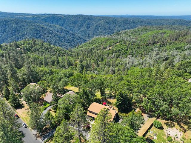 6470 Longridge Ct, Foresthill, CA 95631