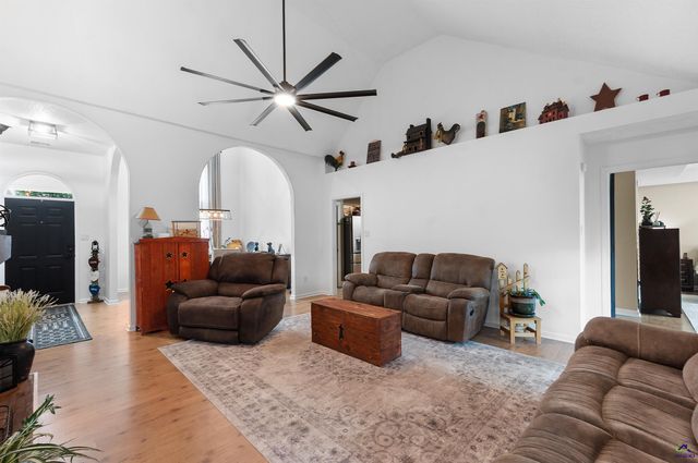 114 Ivey Ct, Warner Robins, GA 31088