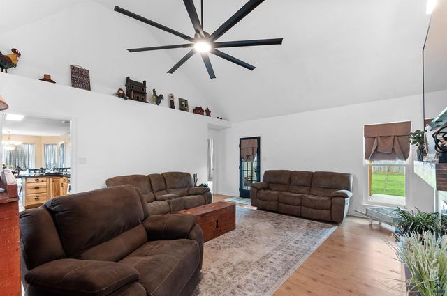 114 Ivey Ct, Warner Robins, GA 31088