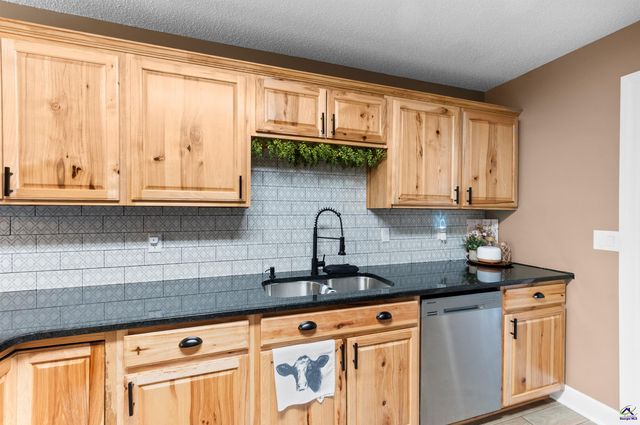 114 Ivey Ct, Warner Robins, GA 31088
