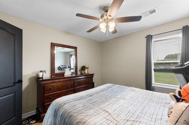 114 Ivey Ct, Warner Robins, GA 31088