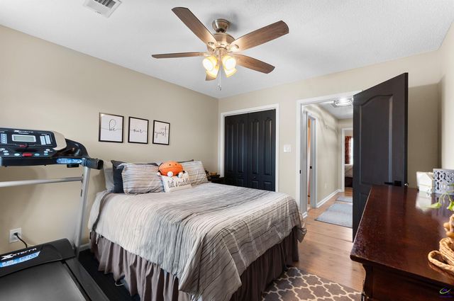 114 Ivey Ct, Warner Robins, GA 31088