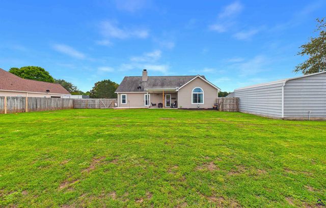 114 Ivey Ct, Warner Robins, GA 31088