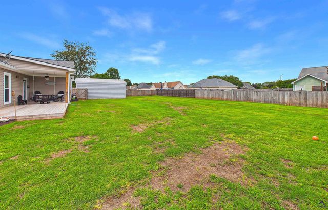 114 Ivey Ct, Warner Robins, GA 31088